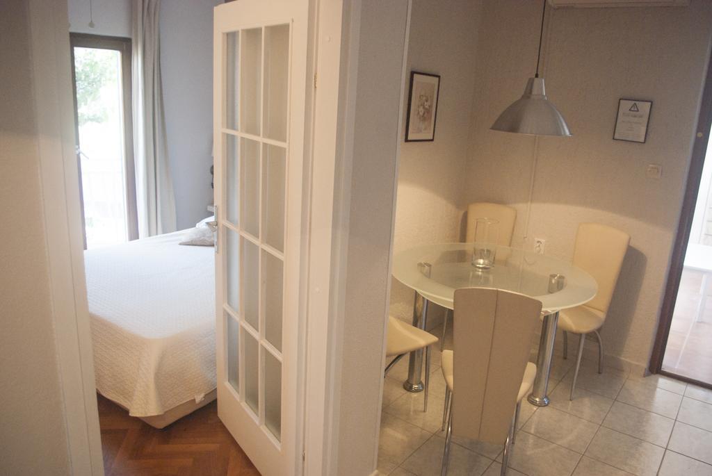 Apartments Vongula 特罗吉尔 外观 照片