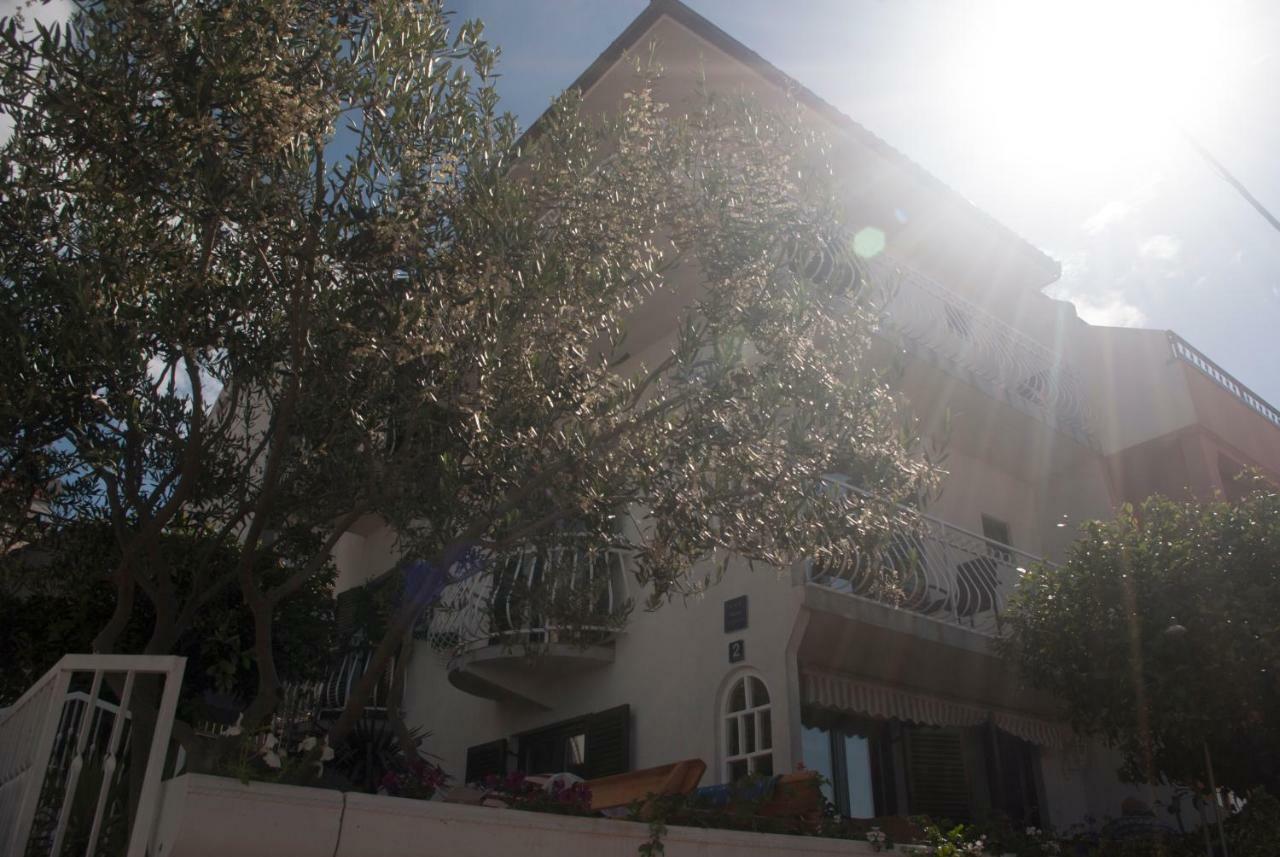 Apartments Vongula 特罗吉尔 外观 照片